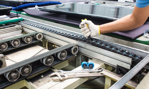 3 Tips for Identifying Conveyor Belt Wear and Tear